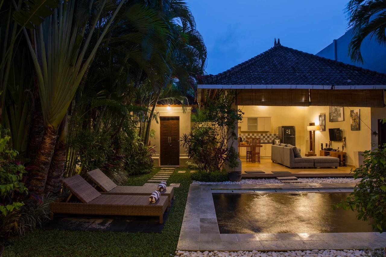 Villa Deshy Seminyak (Bali) Exterior photo